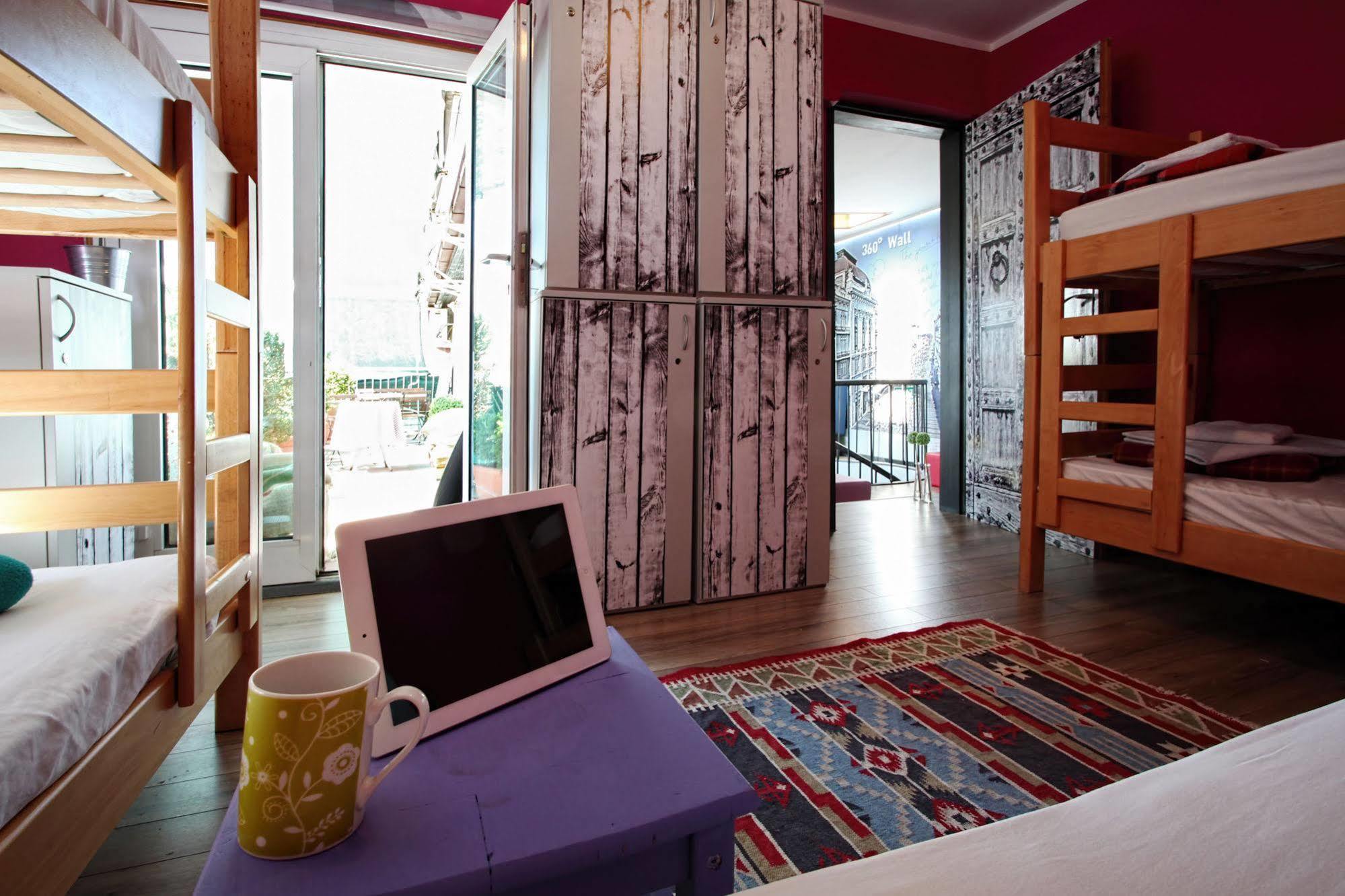 Bed&coffee 360° Hostel
